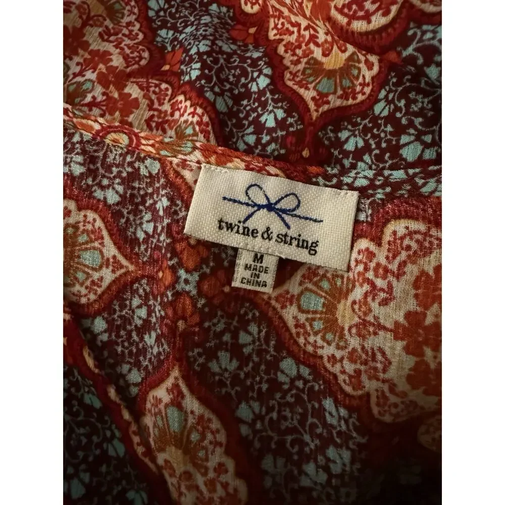 Twine & String Woman’s Cropped Red Blue Floral Smocked Surplice Boho Top Medium - Picture 5 of 5